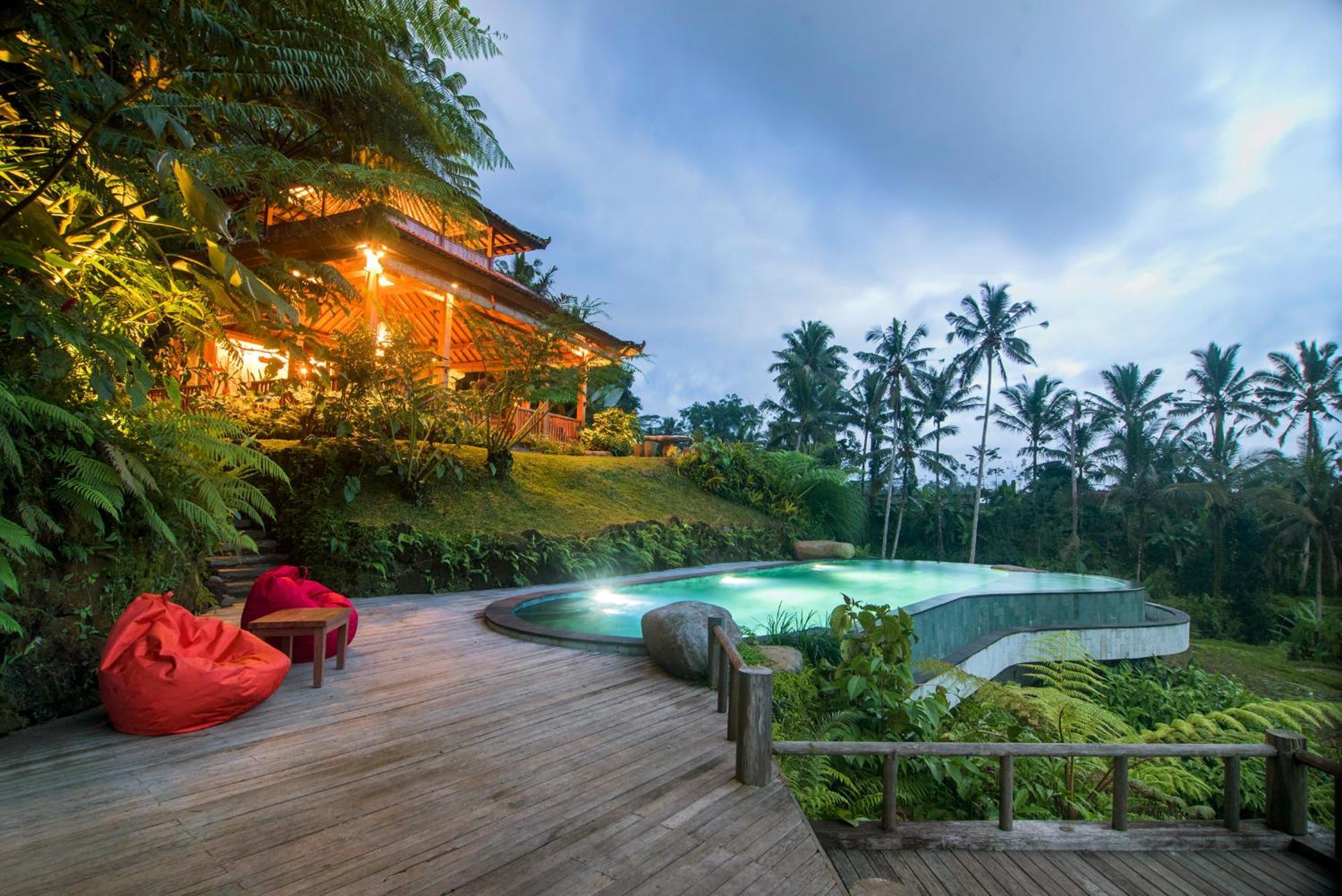 Dewi Tara Haven Payangan Quarto foto