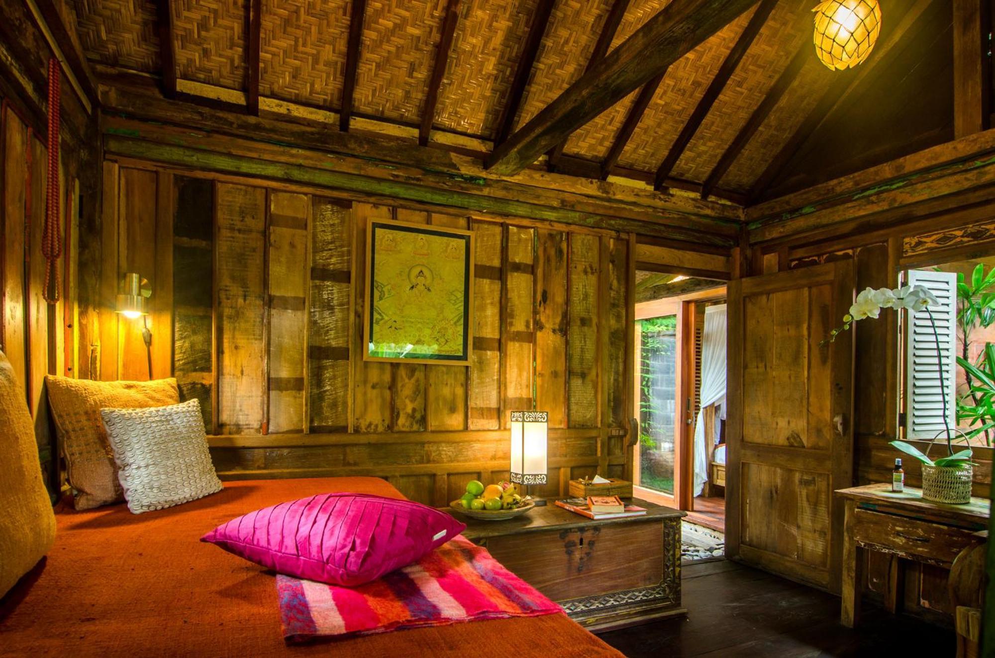 Dewi Tara Haven Payangan Quarto foto