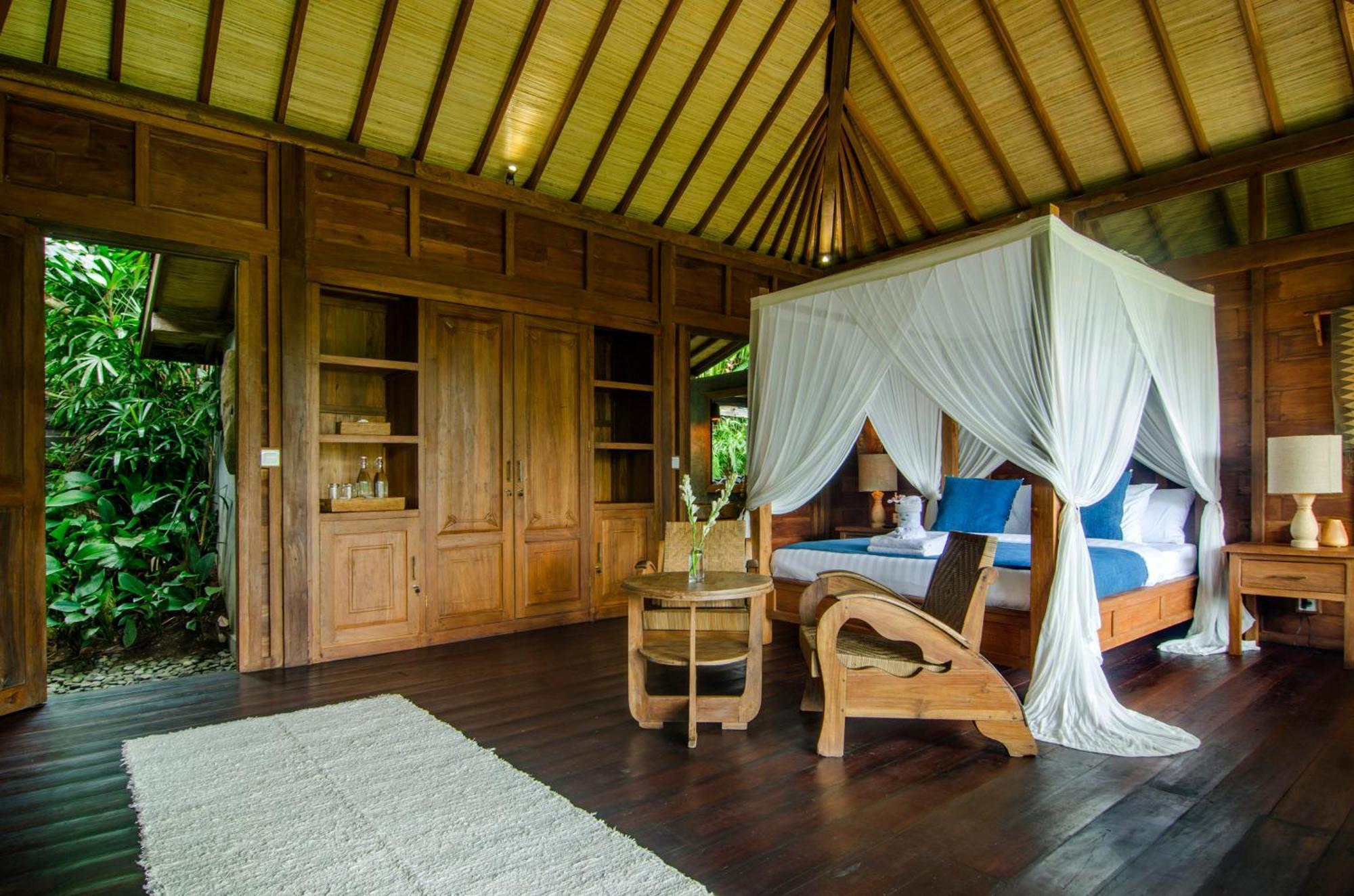 Dewi Tara Haven Payangan Quarto foto